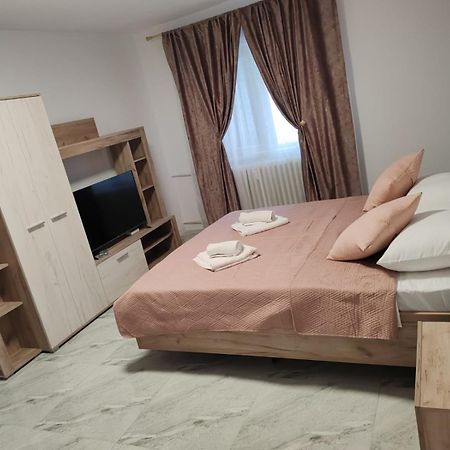Garsoniera G3 Apartment Craiova Luaran gambar