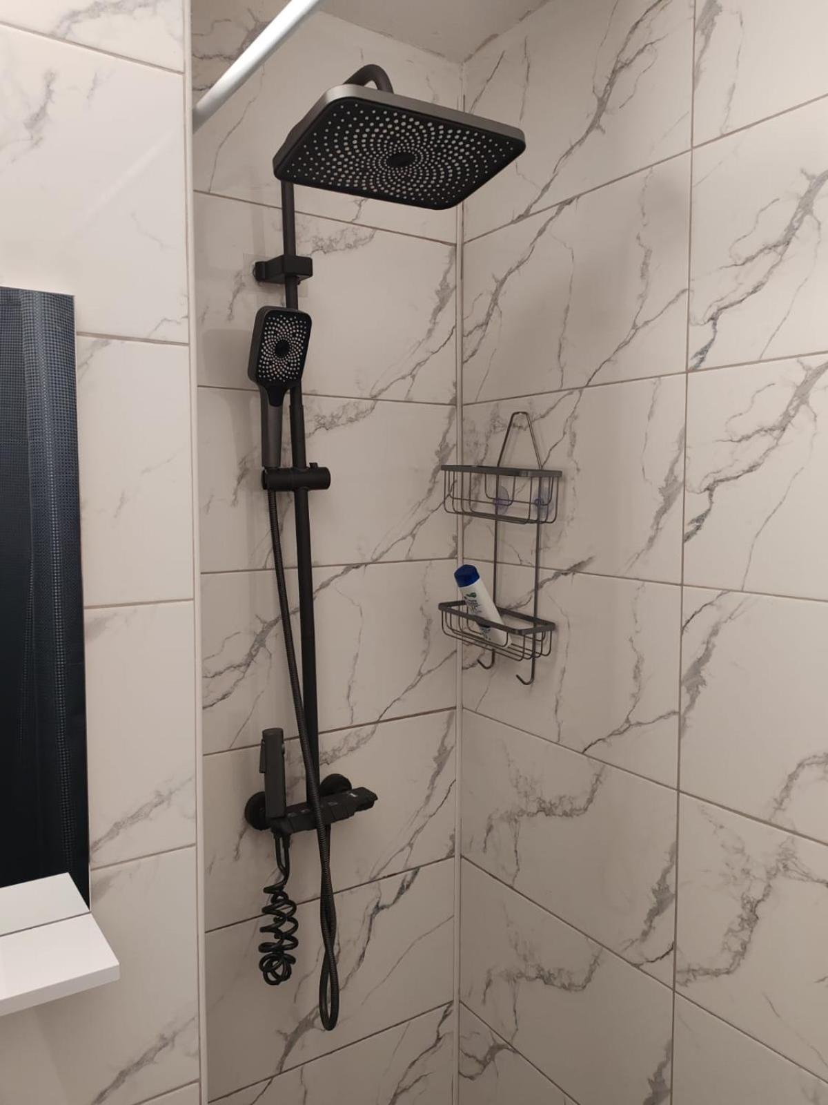 Garsoniera G3 Apartment Craiova Luaran gambar