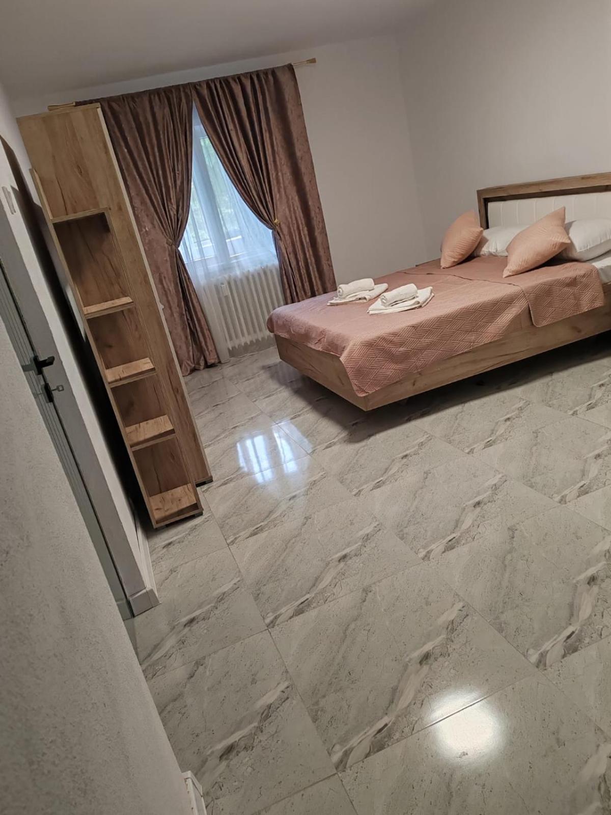 Garsoniera G3 Apartment Craiova Luaran gambar
