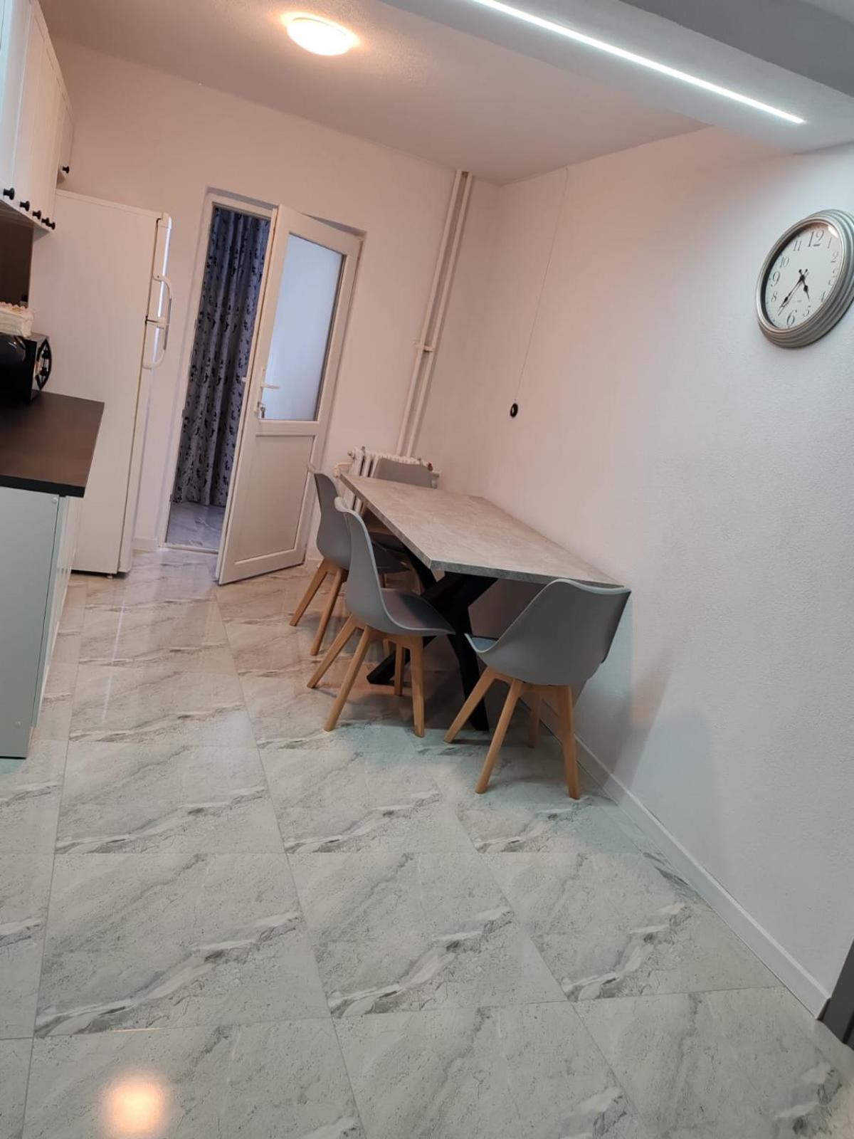Garsoniera G3 Apartment Craiova Luaran gambar