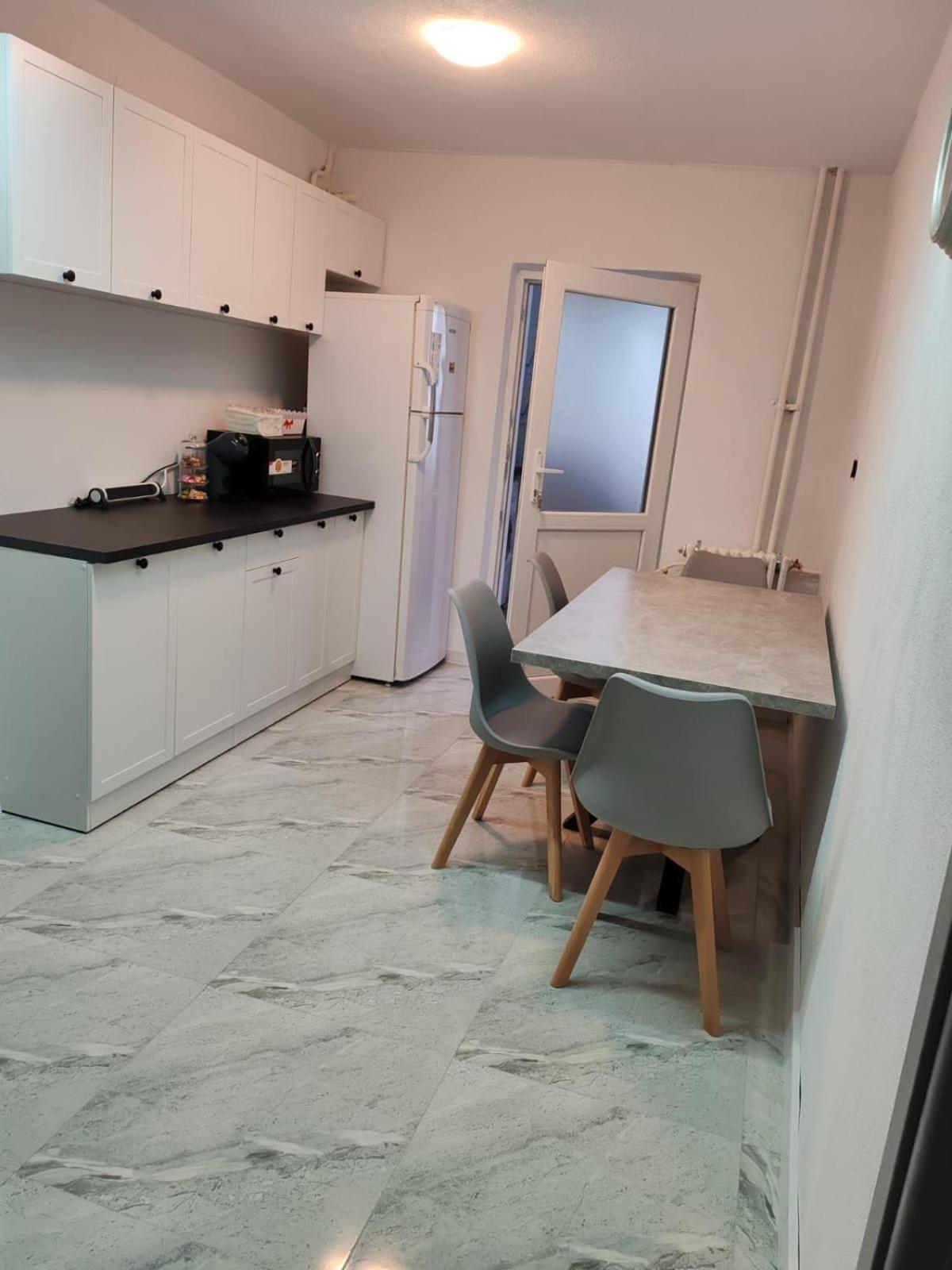 Garsoniera G3 Apartment Craiova Luaran gambar